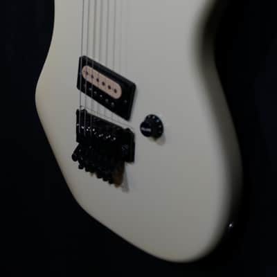Kramer Barretta I 1987 White image 9