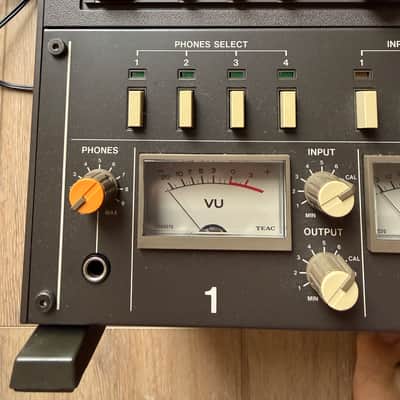TASCAM 34B 1/4" 4-Track Reel to Reel Tape Recorder 1989 - 1997 - Black image 6