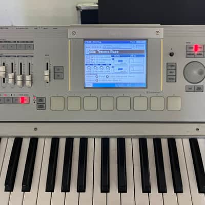 Korg M3 61 keyboard. image 2
