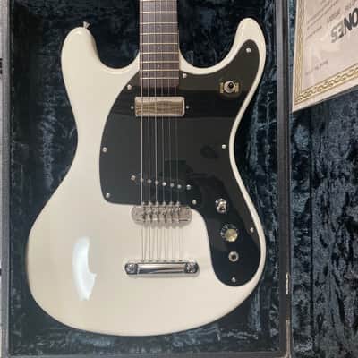 Mosrite Johnny Ramone Model First Production Version 2001 - White image 2