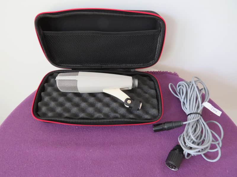 Sennheiser MD 421-2 Cardioid Dynamic Microphone image 1