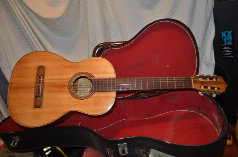 casa parramon classical guitar natural image 1