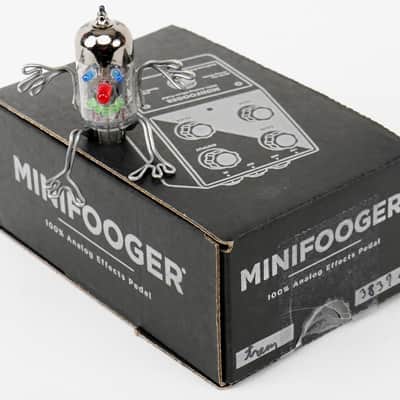 Moog Minifooger Trem V2 MF 03 Tremolo Pedal + Wie Neu + OVP + 1,5J Garantie image 3