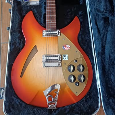Rickenbacker 330 Limited Edition Collector image 10