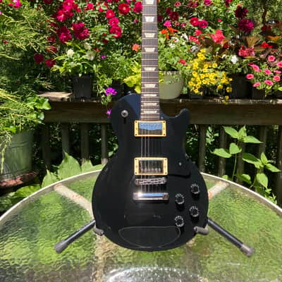 Gibson Les Paul Studio in Black with Seymour Duncan Pickups image 1