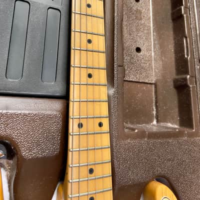 1982 Peavey T-15 - Natural, Ash Body, Nitrocellulose, Original Case, USA made, Short-Scale image 16