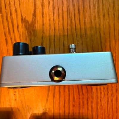 Electro-Harmonix / JHS Nano Lizard Queen Octave Fuzz image 5