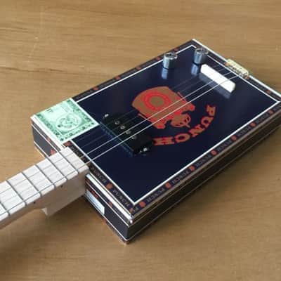 Cigar box  guitar 4 cordes StLouis Punch micro 4 plots image 6
