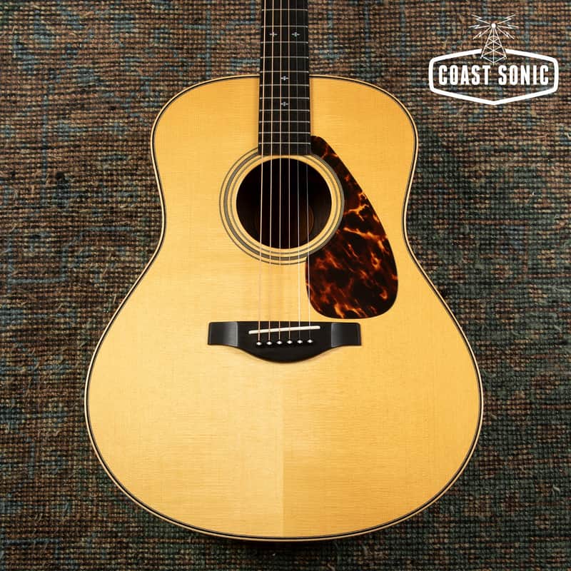 2008 Yamaha Custom Shop LL-26 ARE Acoustic Guitar made in Japan with hard case image 1