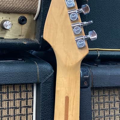 Fender American Standard Stratocaster with Maple Fretboard 1986 - 1993 - Brown Sunburst image 6