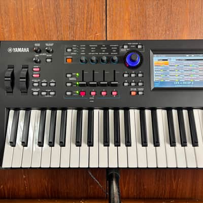Yamaha MODX6 61 Semi Weighted Key Synthesizer w/ power supply image 2