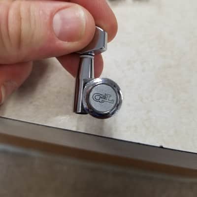 G&L Right Handed Inline Locking Tuners Chrome image 2