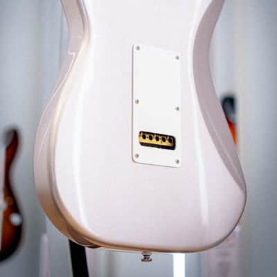 G&L Tribute Legacy Shoreline Gold MP image 9