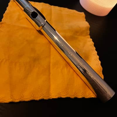 Yamaha YFL-677H Professional Flute – B Foot – Good Condition image 7