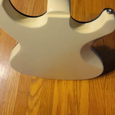 Eastwood Sidejack Bass VI - Vintage Cream image 4