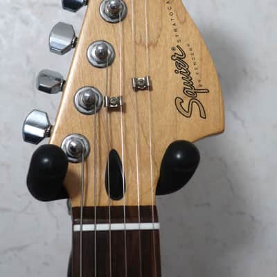 Squier Standard Stratocaster with Rosewood Fretboard 1999 - Black image 3