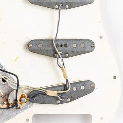 USED 1971 Fender Stratocaster with Rosewood Fretboard - Sunburst image 20