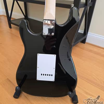 2012 Fender Squier Bullet Stratocaster - Black image 5