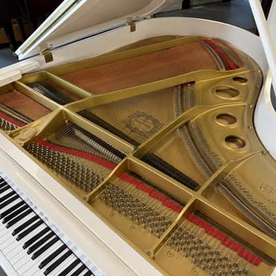 Yamaha G1 Baby Grand Piano | Polished White image 3
