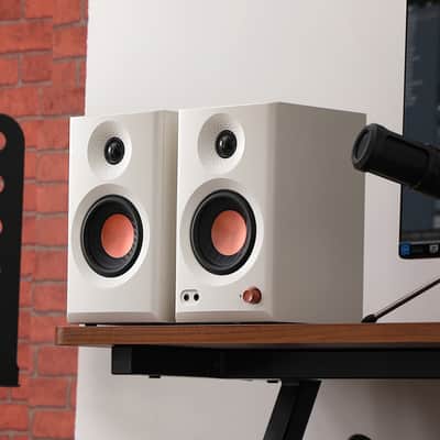 Edifier MR3 Powered Studio Monitor Speakers, Hi-Res Audio Certified Bluetooth V5.4 Active Bookshelf Speakers, 2.0 Computer Speaker with Headphone Output RCA AUX Balanced TRS Input - White (Pair) image 4