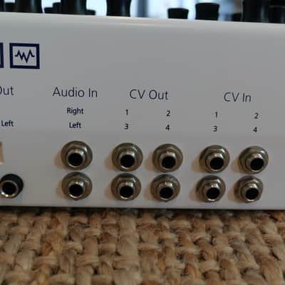 Modal Electronics 001 Hybrid Digital / Analog 2-Voice Synthesizer 2010s - White image 12