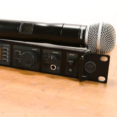Shure UR4D+ Dual Wireless Receiver with UR2/BETA58A Mic Pair - J5 Band CG01Z1J image 2