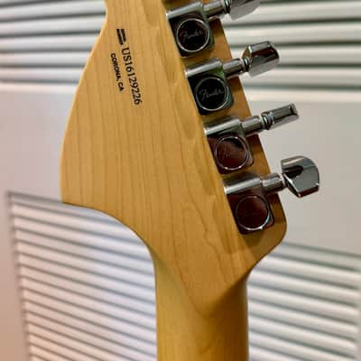 Fender American Special Stratocaster with Maple Fretboard 2015 - 2018 - Olympic White image 6