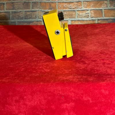 Boss OD-1 Over Drive (Black Label) 1977 - 1985 - Yellow image 2
