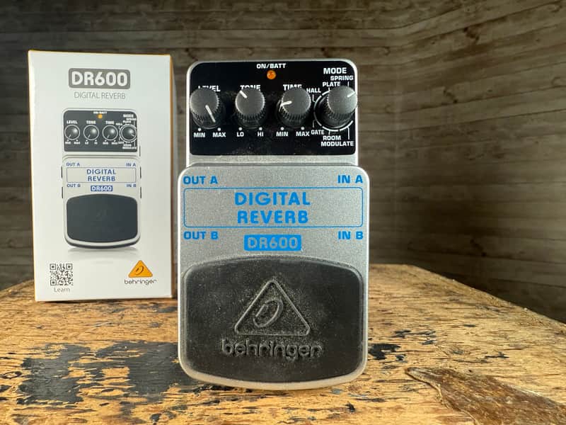Behringer DR600 Digital Reverb Pedal - Includes Original Box image 1