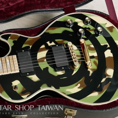 2004 Gibson Custom Shop Zakk Wylde Bullseye Camo Les Paul Custom with Signed image 3
