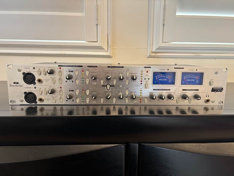 Focusrite Platinum TwinTrak Pro Dual Channel Strip 2000s - Silver image 1