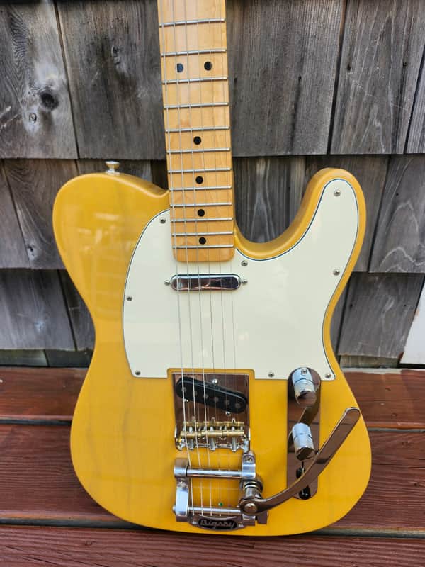 Fender Special Edition Deluxe Ash Telecaster
