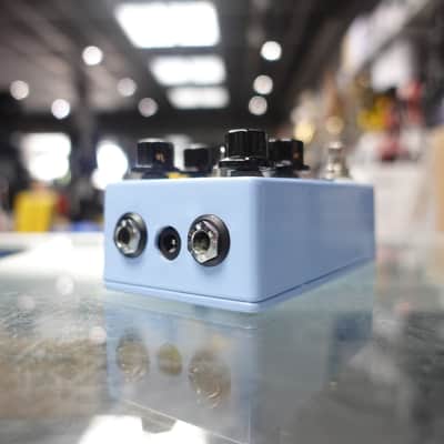 JHS Unicorn V2 Analog Uni-Vibe Pedal - (Used) image 4