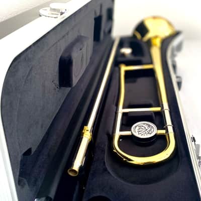 Jupiter JTB-700 Bb Tenor Trombone w/ Original Hard Case & 12C Mouthpiece – image 4