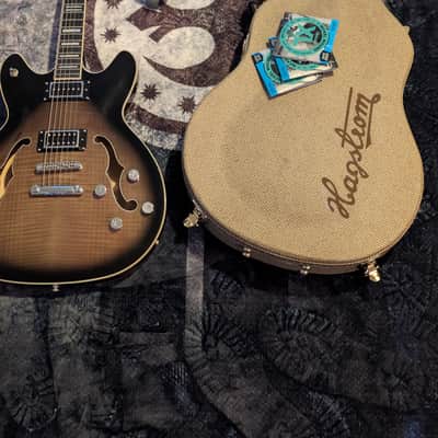 Hagstrom VIDLXBARI-CBB Viking Deluxe Baritone 2010s - Cosmic Black Burst COMES WITH CASE AND ACCESSORIES image 1