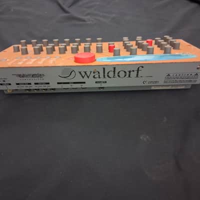 Waldorf Microwave XT Rackmount Wavetable Synthesizer 1998 - Orange