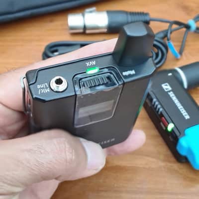 Sennheiser Sennheiser AVX Wireless Microphone Set | SK AVX + EKP AVX | 3.5mm | With Carrying Case image 17