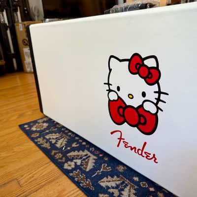 Fender Hello Kitty Stratocaster 2025 Made in Japan Limited Edition image 6