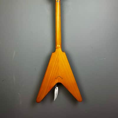 Epiphone Korina Flying V 2023 - Aged Natural (White Pickguard) image 8