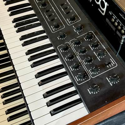 Sequential Prophet 600 61-Key 6-Voice Polyphonic Synthesizer 1982 - 1985 - Black with Wood Sides image 5