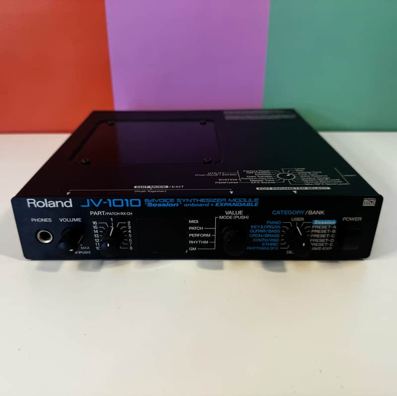 Roland JV-1010 64-Voice Synthesizer Module 1999 - 2003 - Black image 1