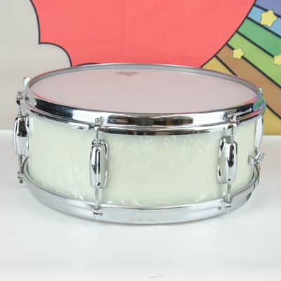 Used Slingerland Student Model Snare Drum - White Marine Pearl 6 lug image 3