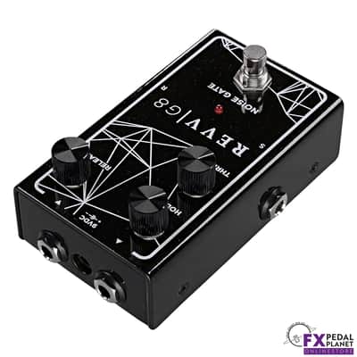 REVV G8 2025 - Black and White image 5