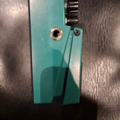 Boss TR-2 Tremolo (Silver Label) 1997 - Present - Green image 3