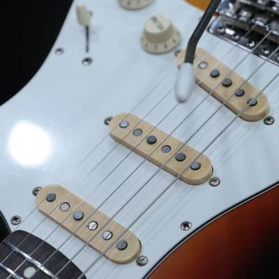 Fender '62 Stratocaster Reissue STD-62 MIJ 3-Color Sunburst El. Guitar w/Case image 12