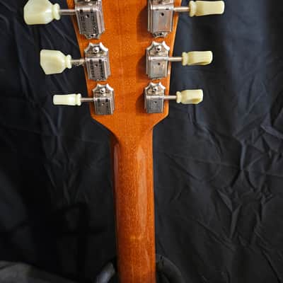 2006 Gibson Les Paul Classic- Bullion Gold image 11