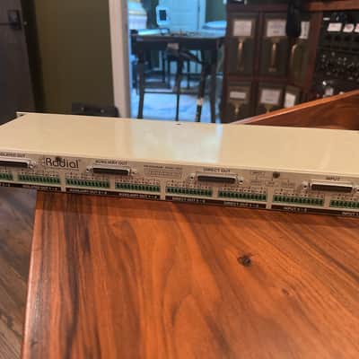 Radial OX8-j 8-Channel Microphone Splitter 2022 - Present - Grey image 2