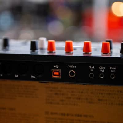 Arturia MiniFreak 37-Key 6-Voice Polyphonic Hybrid Synthesizer 2022 - Present - Black image 7
