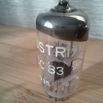 Immagine "A" NOS RFT 12AX7  ecc83  East Germany made, V1 grade  Industria label EXTRA STRONG perfectly balanced - 5