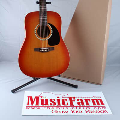Art and Lutherie Cedar Sunrise Dreadnaught Acoustic Guitar by